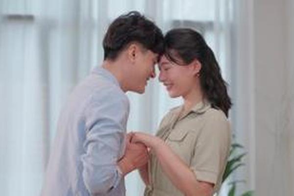 两个人 视频 免费