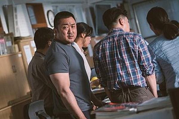 领里的人们