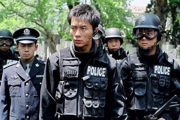 24小时在线影院播放视频高清