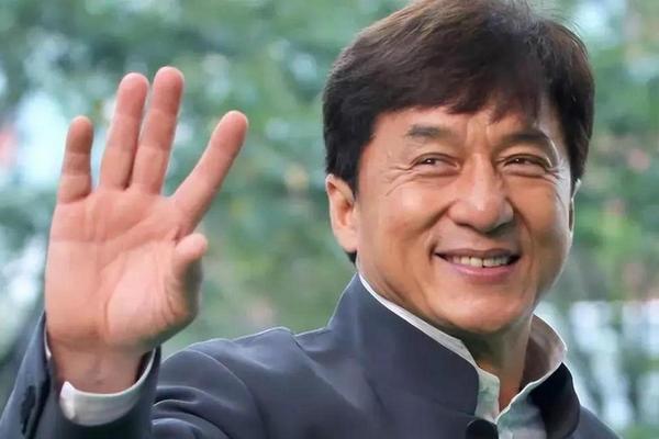 憨夫成龙粤语