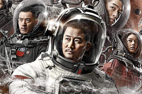 流浪地球加长版