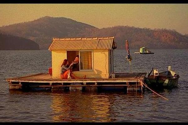 漂流欲室 电影