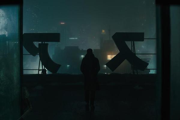 银翼杀手2049 电影