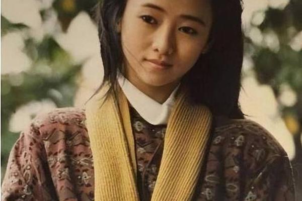 翁红青城十二楼房
